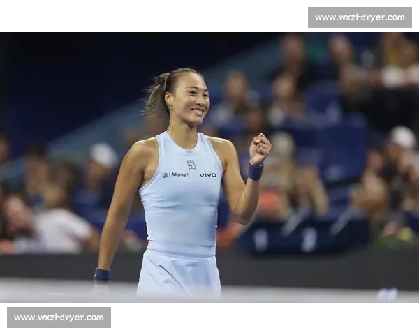 郑钦文发球破局！中国金花草地突围，袁悦张帅虽败犹荣